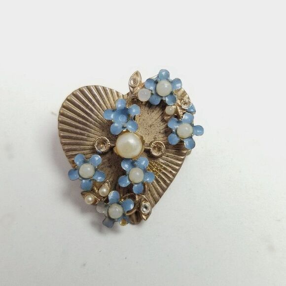 Vintage Heart Shape Brooch with Tiny Blue Forget me Not Flowers and Faux Pearls - Picture 5 of 6